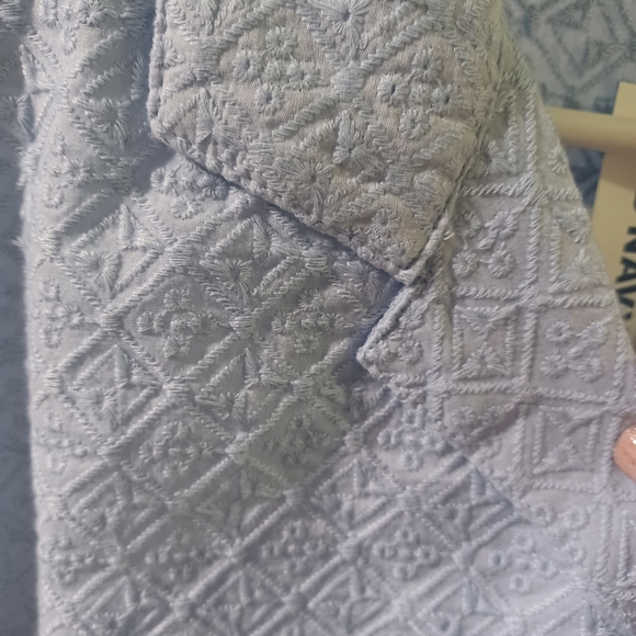 Old Navy Textured Ice Blue Casual Shirt - Picture 3 of 6